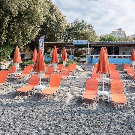 Aparthotel Angela Beach à Platanés Extérieur photo