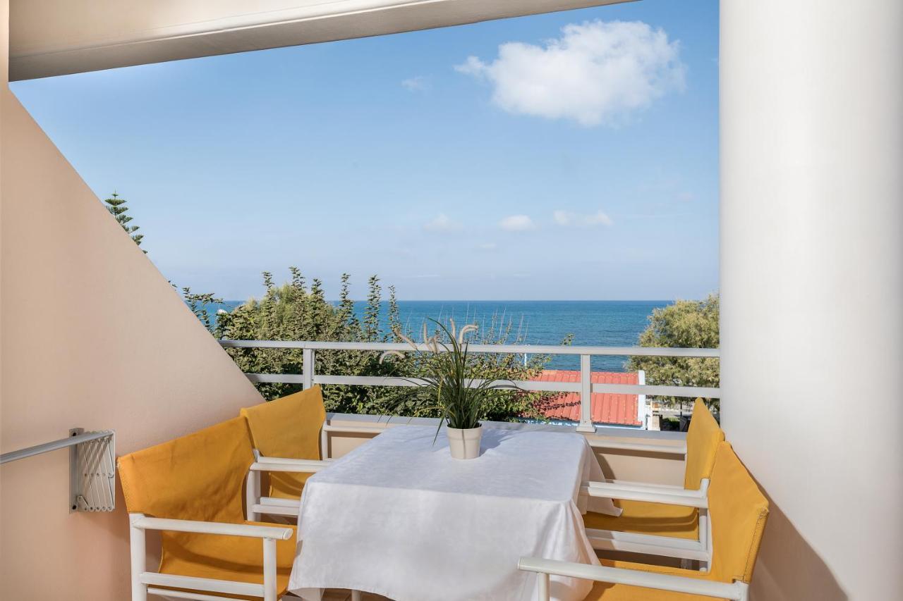 Aparthotel Angela Beach à Platanés Extérieur photo